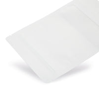 Pungi doypack din hârtie Kraft albă, cu fereastră transparentă — Vedere detaliată a ferestrei transparente pentru prezentarea conținutului